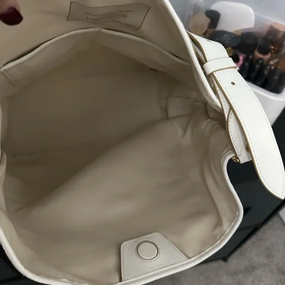 Louis Vuitton Sabia Bouzas PM Monogram Blonde White Shoulder Bag Cruise 2011 - Picture 7 of 15